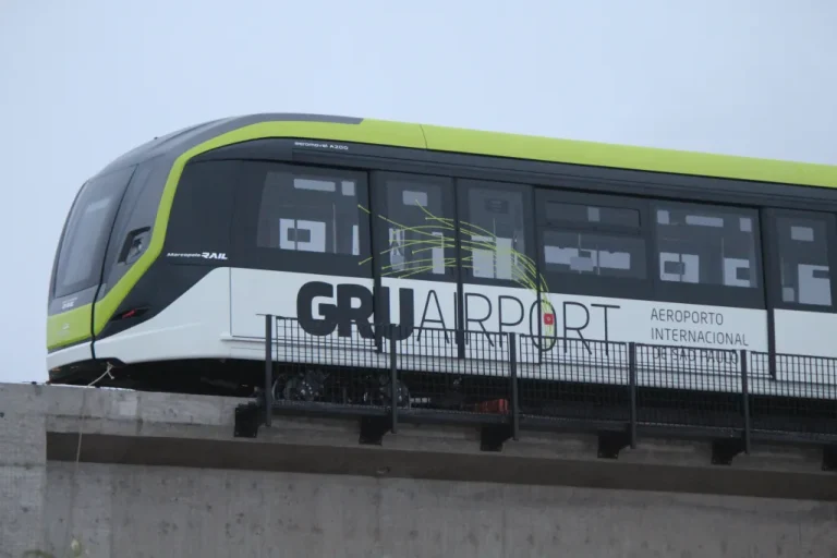 Mobilidade Rápida no GRU Airport: Aeromóvel avança nos testes e inicia operação com dois trens simultâneos