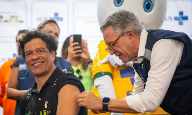 Alerta no Embarque: Campanha contra o sarampo foca em viajantes da Copa do Mundo para blindar o Brasil