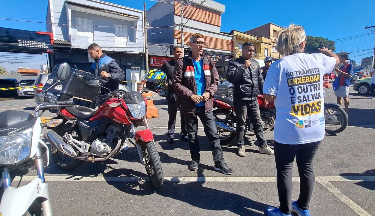 Maio Amarelo em Guarulhos: Ação na Timóteo Penteado usa realidade virtual para alertar motociclistas e proteger o trânsito da cidade