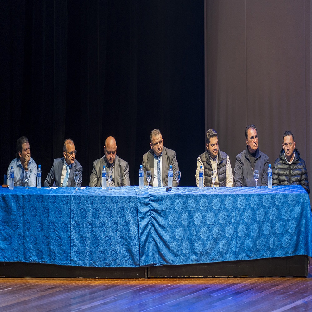 Posse da nova diretoria da Guarucoop reúne centenas de cooperados no Adamastor