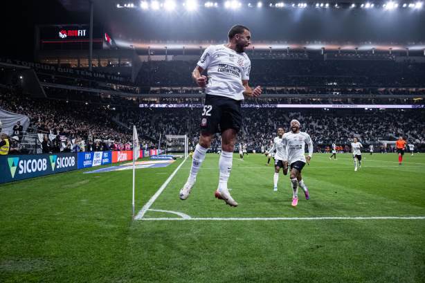 No sufoco: Com gol de Labyad no fim, Corinthians vence o Atlético-MG e ganha fôlego no Brasileirão