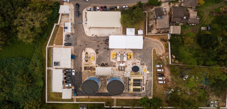 Revolução no Saneamento: Tratamento de esgoto em Guarulhos salta de 18% para 40% com investimento bilionário