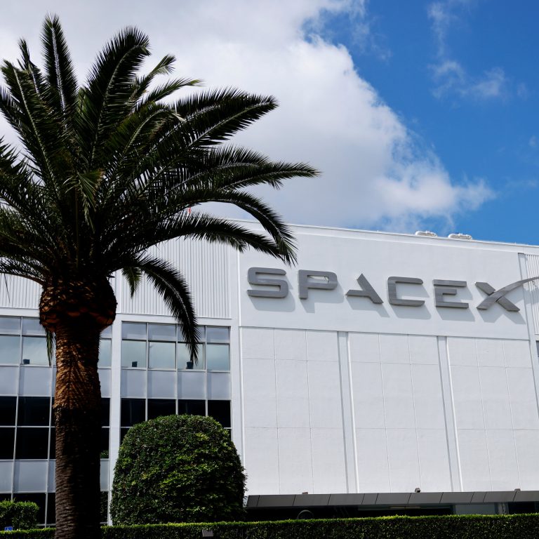 spacex finalizes ipo price at 135 a share in world s largest public offering 1781319706347