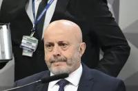 de cirurgia no ombro a arma em blitz os 90 dias da domiciliar de bolsonaro 1782284508840