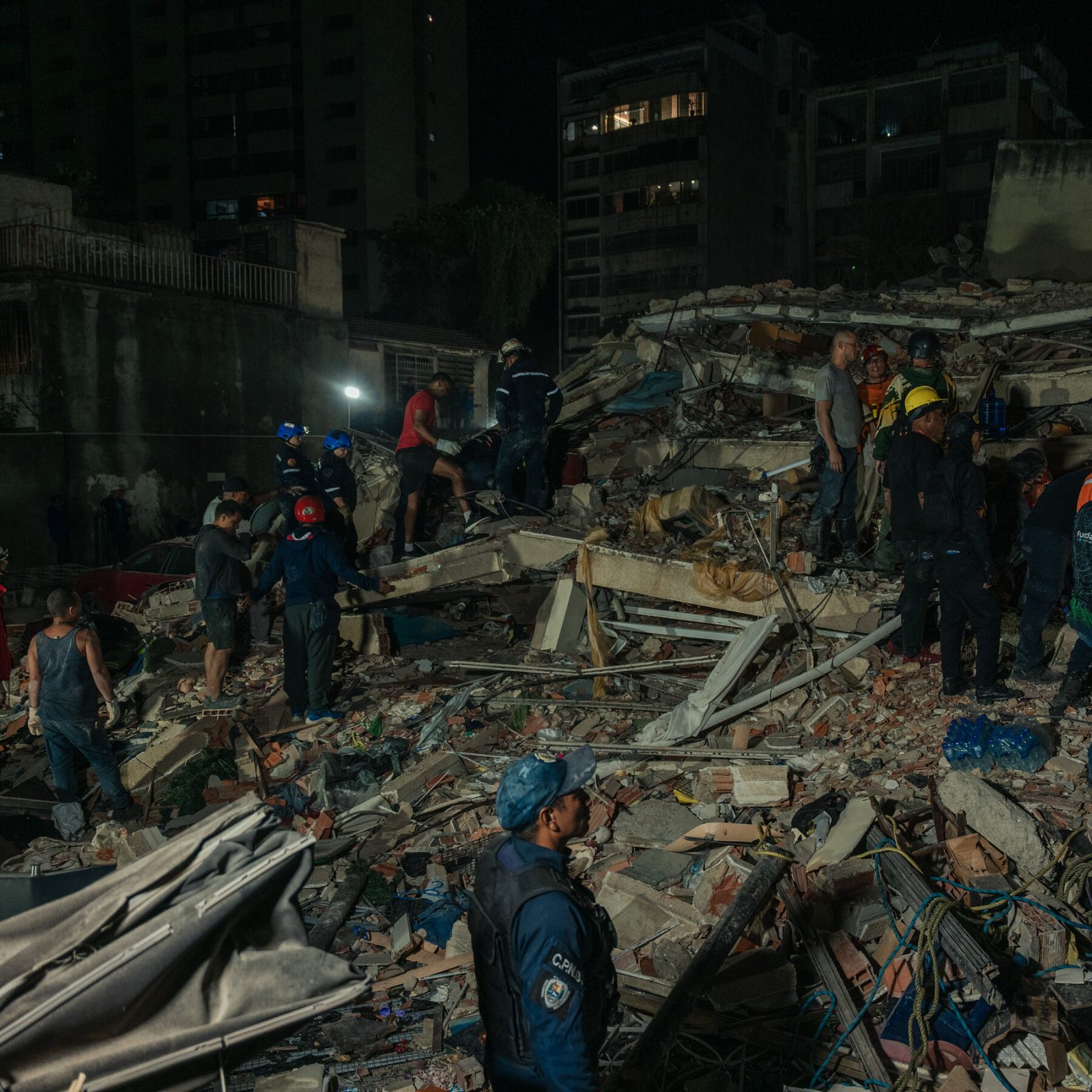 venezuela live updates death toll rises as rescuers mount frantic search for sur 1782385311130