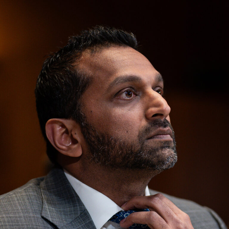 White House Directed Patel to Oversee Investigation Involving Times Reporting — imagem editorial da cobertura de Economia na Gazeta News Guarulhos