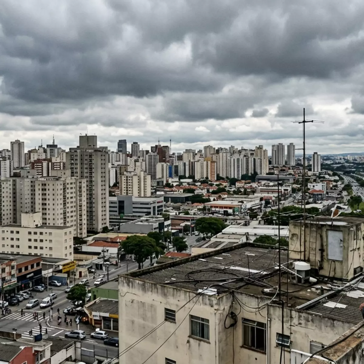 Névoa ao Amanhecer e Calor à Tarde: Confira a Previsão do Tempo em Guarulhos Nesta Terça (28)