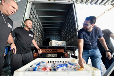 Fundo Social de Guarulhos recebe doação de seis toneladas de alimentos de motoclube da cidade 