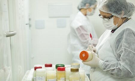 Agosto Dourado: Guarulhos arrecada potes de vidro para o Banco de Leite Humano; saiba onde doar