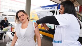 Vacimóvel no Terminal Pimentas oferta vacina da gripe e sarampo