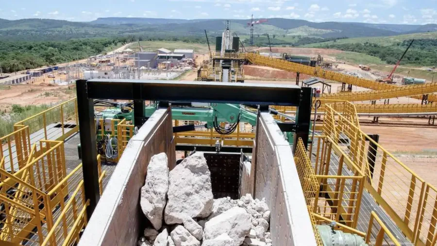 CMN amplia crédito emergencial para fertilizantes e minerais estratégicos