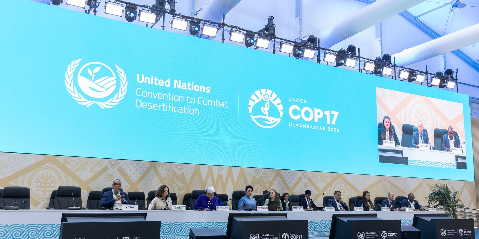COP17 termina com poucos avanços e adiamento de regime global contra secas