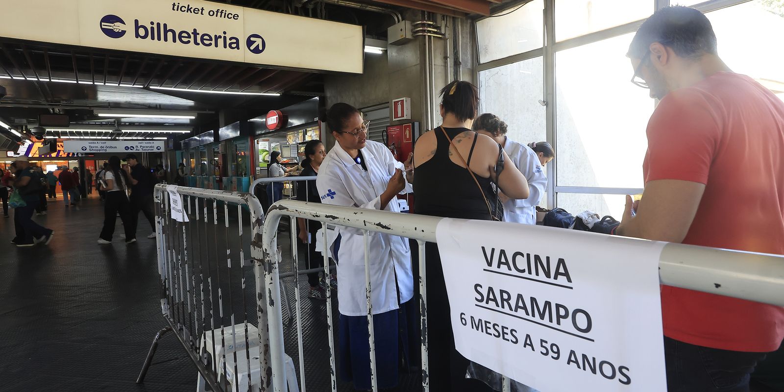 Ministério da Saúde reforça vacinação contra sarampo em meio a aumento de casos