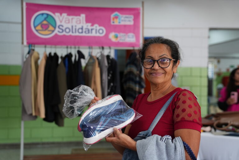 varal-solidario-retorna-a-ponte-grande-com-doacao-de-roupas-e-calcados