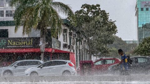 Frente fria provoca chuvas no Centro-Oeste e Norte do Brasil