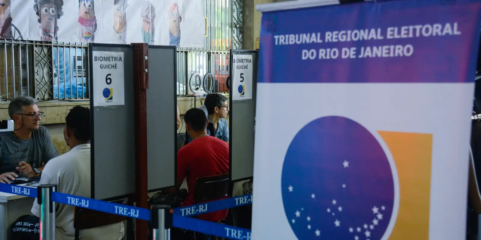 TRE-RJ oferece transporte gratuito para pessoas com deficiência em três localidades