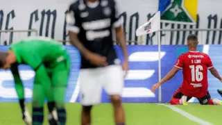Flamengo vence Remo e assume liderança provisória do Brasileirão
