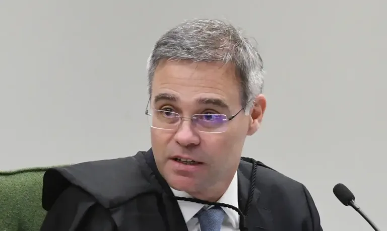 stf-afasta-diretor-geral-da-pf-apos-pedido-do-partido-novo