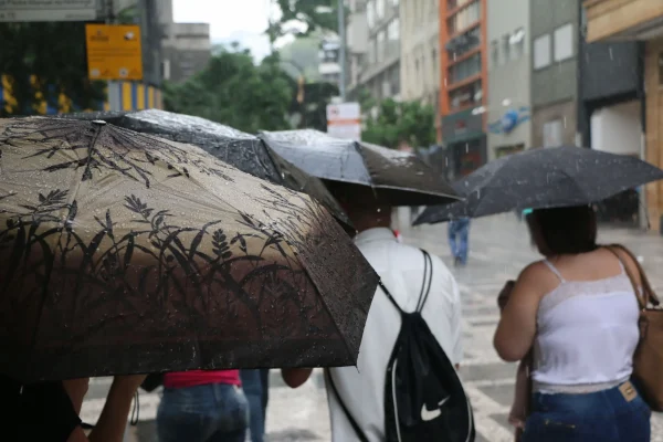 Defesa Civil alerta para chuva forte em São Paulo entre quarta e quinta-feira