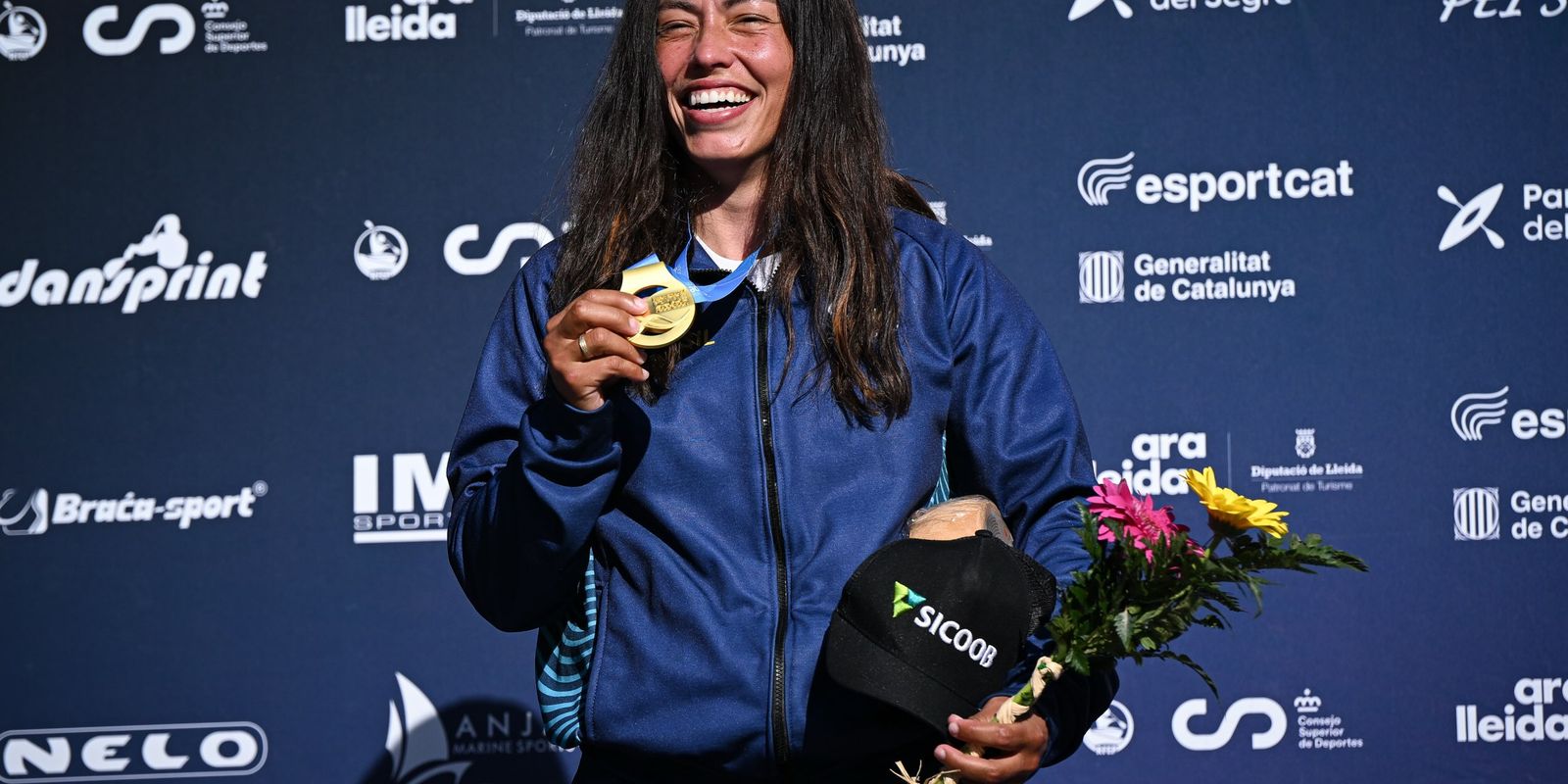 Ana Sátila conquista ouro na etapa da Copa do Mundo de canoagem slalom