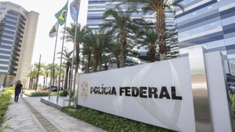 PF confirma posse de celular de Vorcaro e oferece dados a ministros do STF