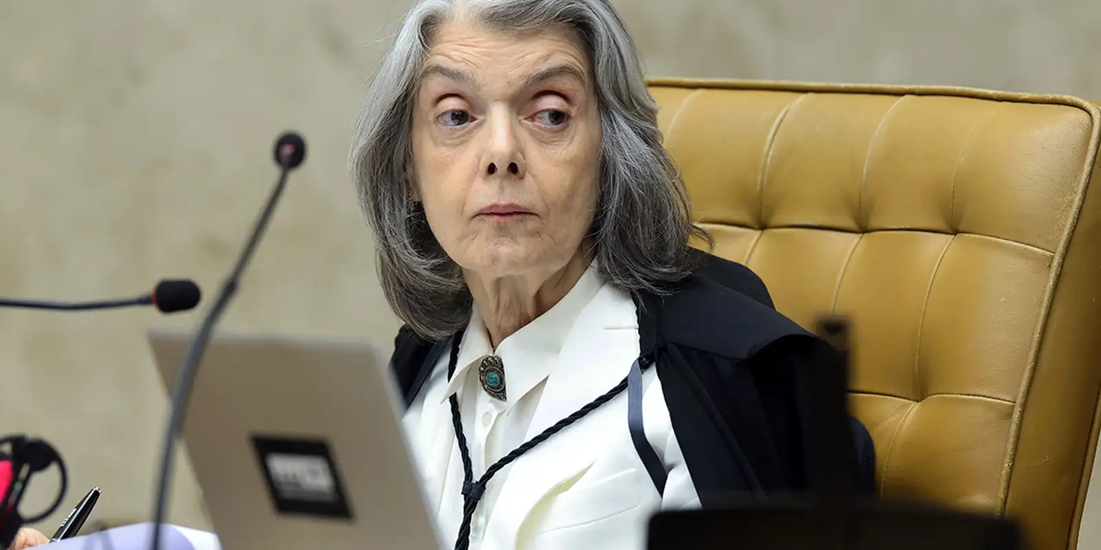 Cármen Lúcia critica exposição negativa do STF em meio a denúncias
