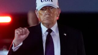 Trump critica Brasil por falha no enfrentamento ao PCC e CV