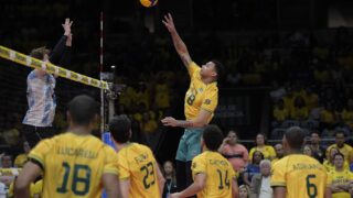 Brasil garante vaga para Olimpíada de 2028 ao vencer Sul-Americano de vôlei