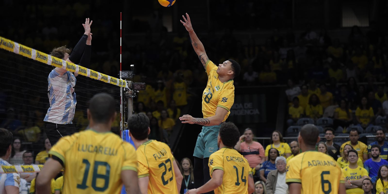 Brasil garante vaga para Olimpíada de 2028 ao vencer Sul-Americano de vôlei