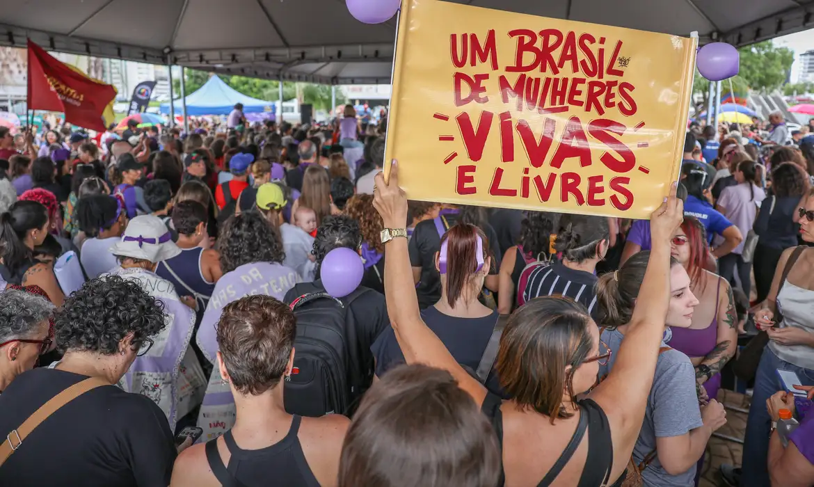 Violência política de gênero cresce 11 vezes em 4 anos no Brasil