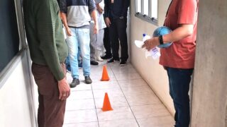 Prefeitura de Guarulhos realiza palestra sobre segurança viária em supermercado