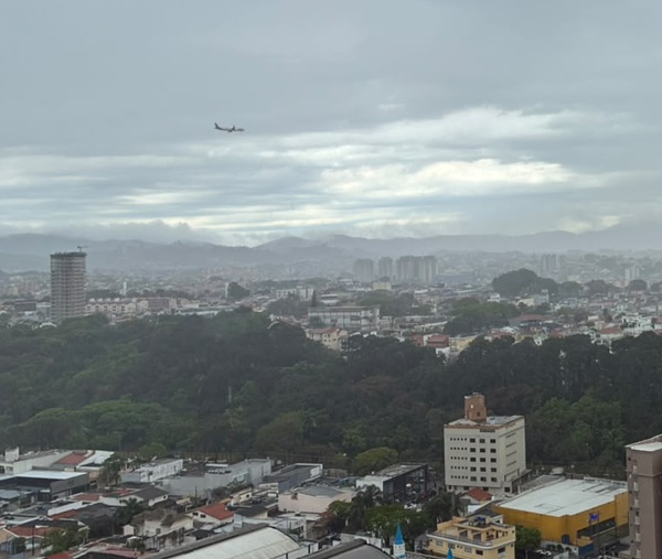 Chuva perde força em Guarulhos, mas frio e céu nublado permanecem