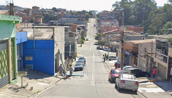 mulher-sobrevive-a-tentativa-de-feminicidio-em-guarulhos-apos-faca-quebrar