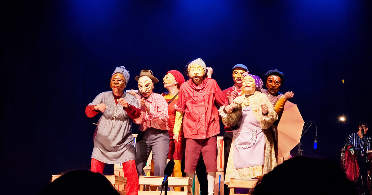 Alunos de Guarulhos levam espetáculo teatral para São Paulo
