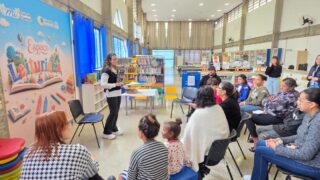 Autora Victoria Chaves promove leitura e criatividade em Guarulhos
