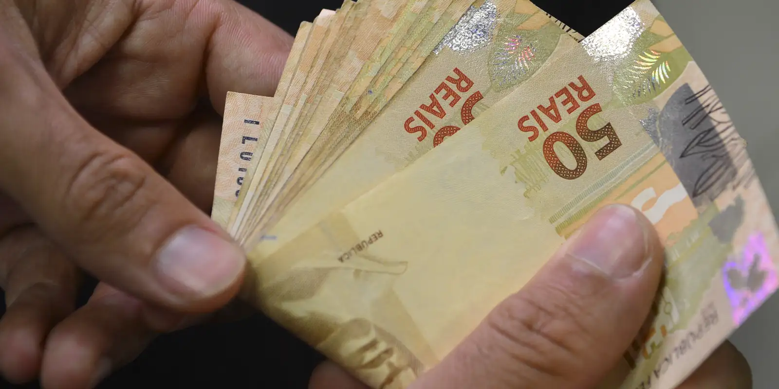 Governo cria nova fase do Desenrola para compra de dívidas pela União