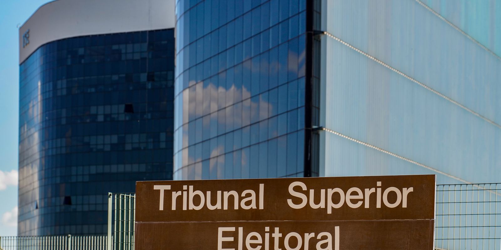 TSE recebe mais de 50 mil denúncias de propaganda irregular