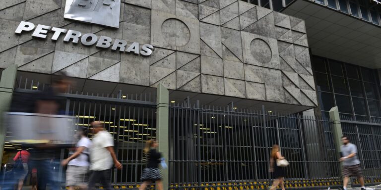 Petrobras fecha acordo para comprar gás dos EUA por 22 anos
