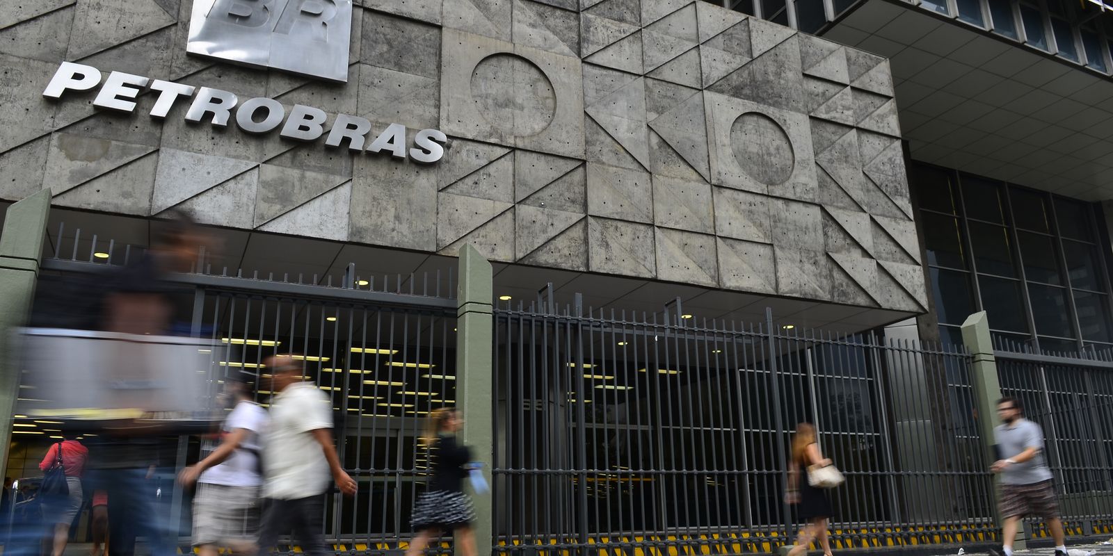 Petrobras fecha acordo para comprar gás dos EUA por 22 anos