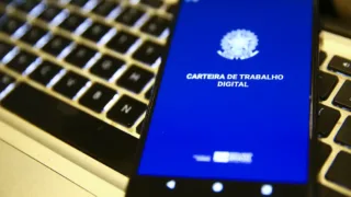 Taxa de desemprego cai para 5,3% no trimestre encerrado em agosto
