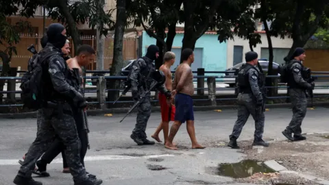 Rio de Janeiro deve adquirir câmeras para policiais em 2027