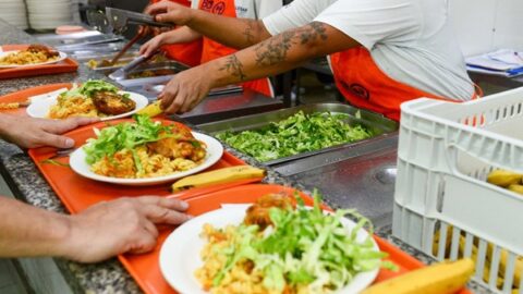 Bom Prato celebra Dia Mundial do Macarrão com refeição especial por R$ 1